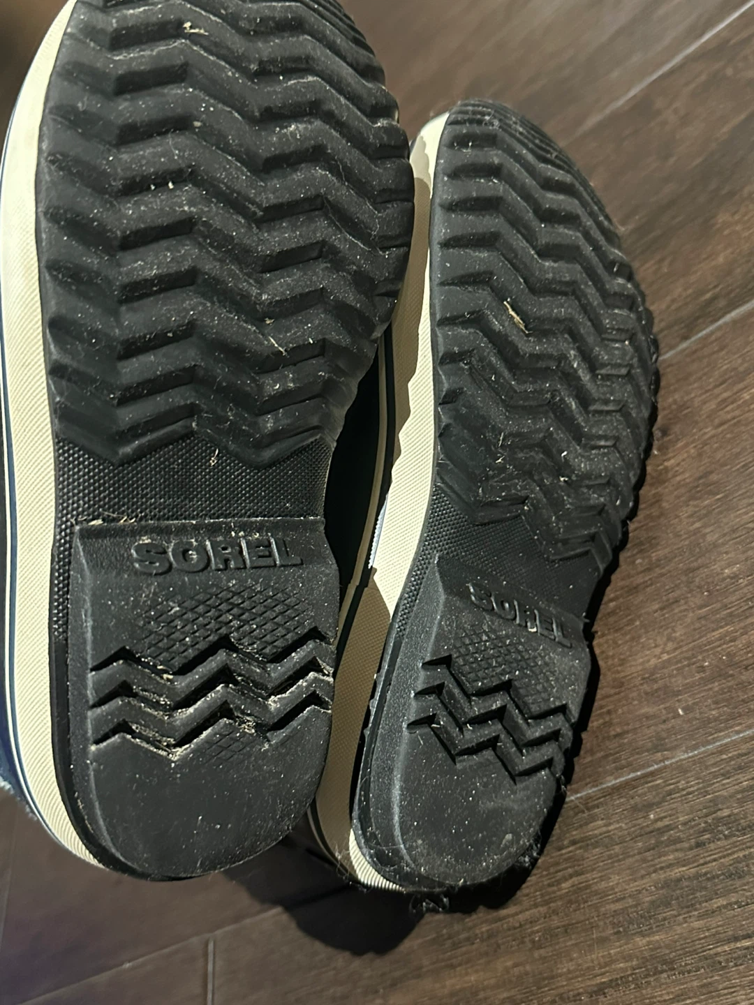 Kids Sorel Winter Boots Size 1 - photo 5
