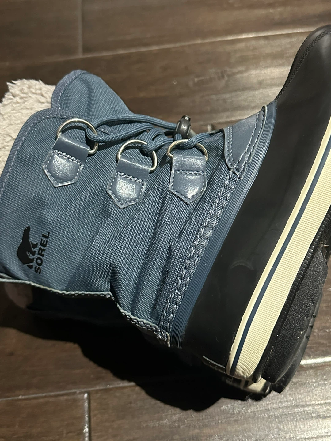 Kids Sorel Winter Boots Size 1 - photo 4