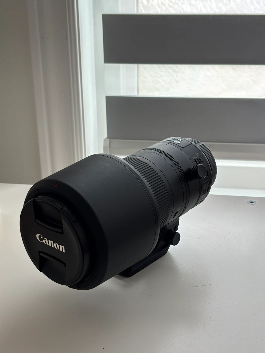 Used Canon RF 70-200mm F2.8 L IS USM Z Lens Color black