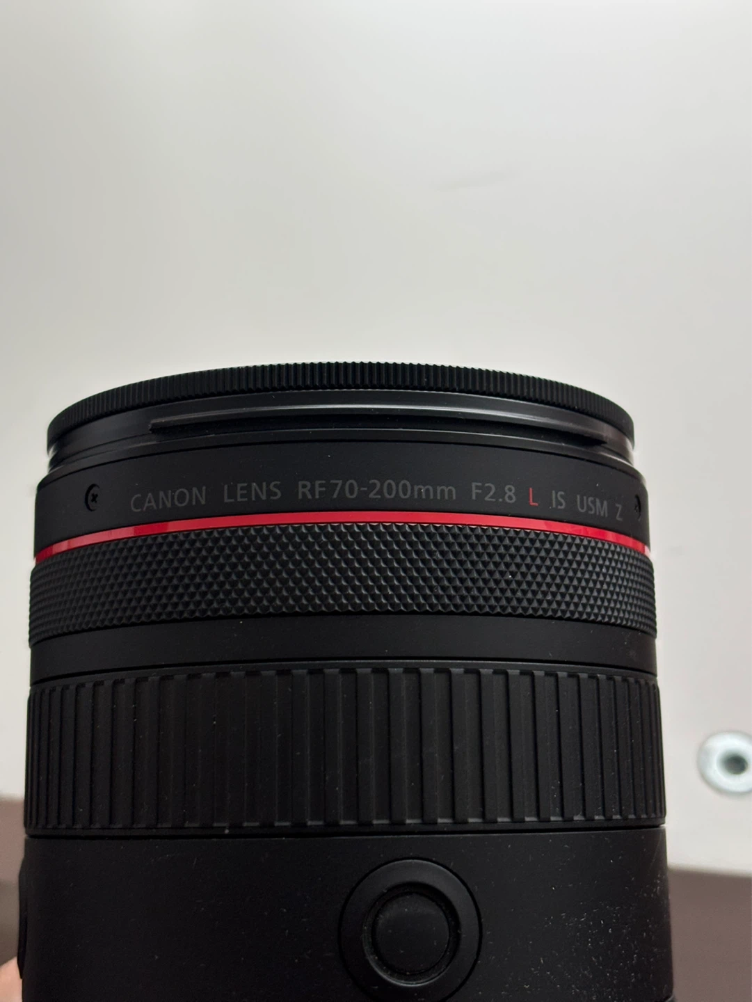 Used Canon RF 70-200mm F2.8 L IS USM Z Lens Color black - photo 3