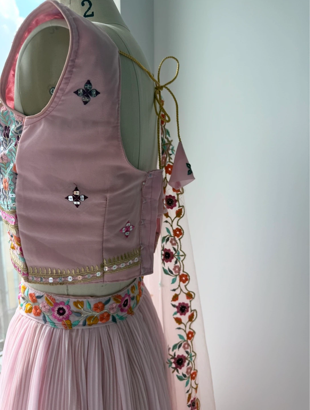 Pink Embroidered Lehenga Choli Set size xs - photo 3