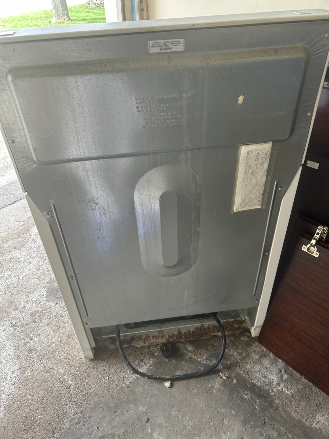 Frigidaire White Electric Coil Stove with Oven - photo 3