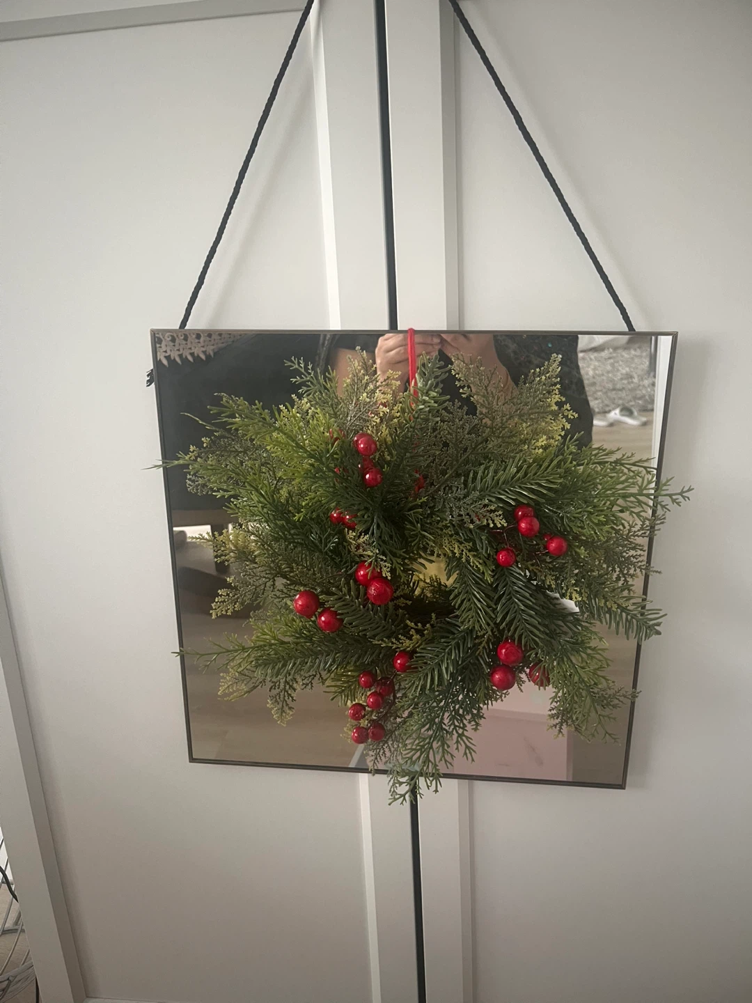 Artificial Christmas Wreath with Red Berries - photo 4