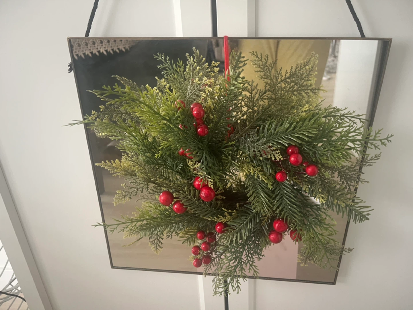 Artificial Christmas Wreath with Red Berries - photo 3