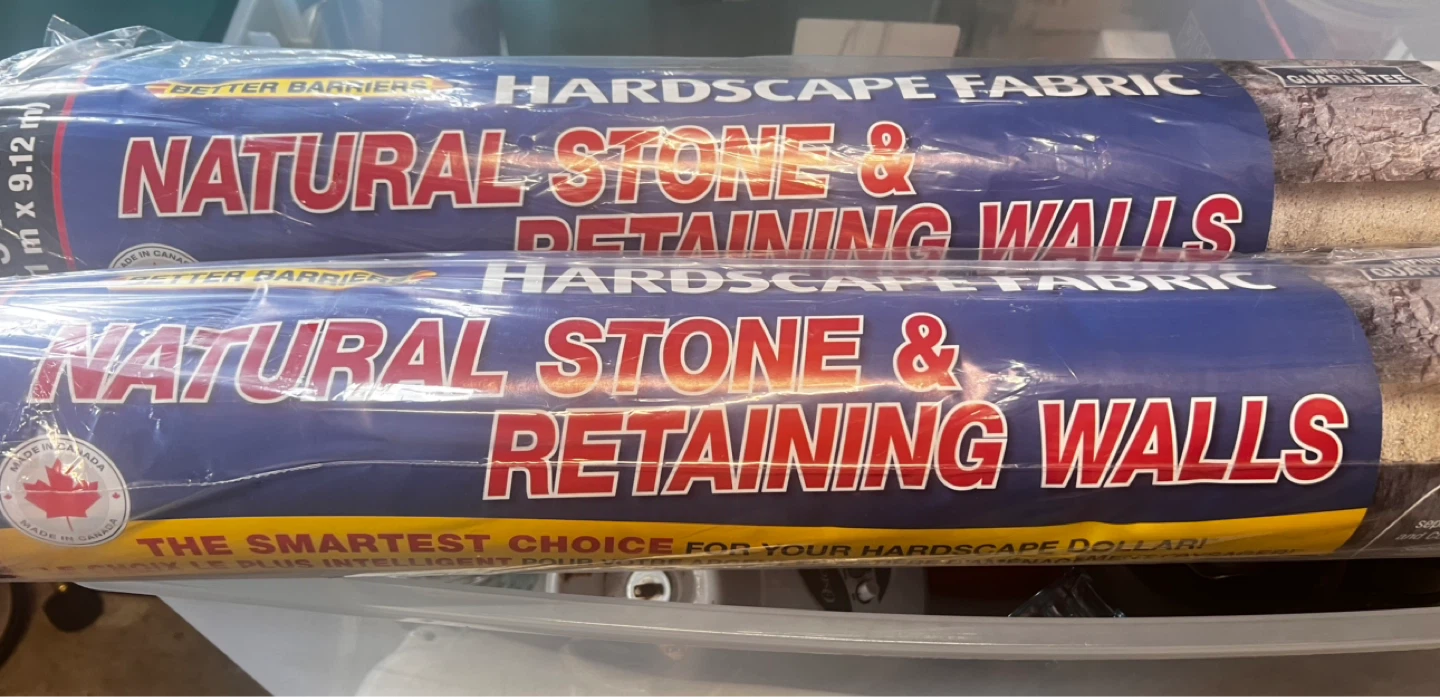 Natural Stone & Retaining Walls Hardscape Fabric 3' x 30'