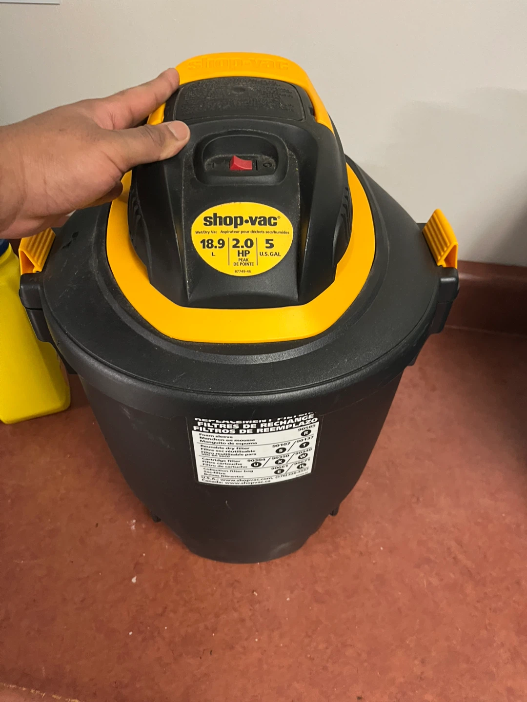 Shop-Vac 5 Gallon 2.0 HP Wet/Dry Vacuum - photo 3