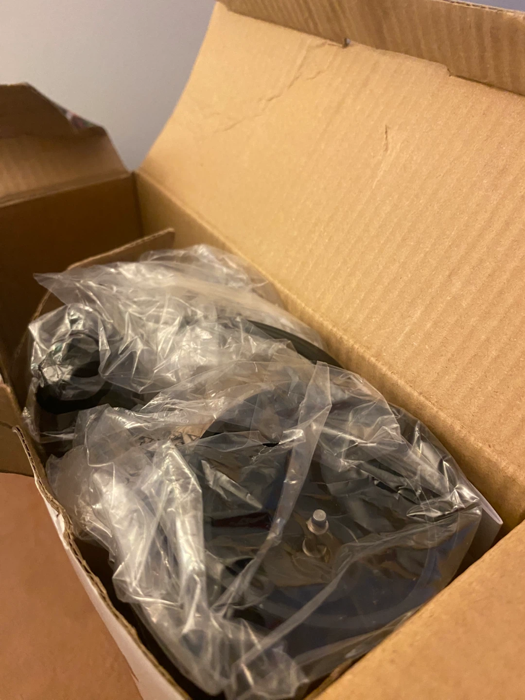 BNIB- Black+Decker 2-Speed Hand Blender with Whisk Attachment - photo 2
