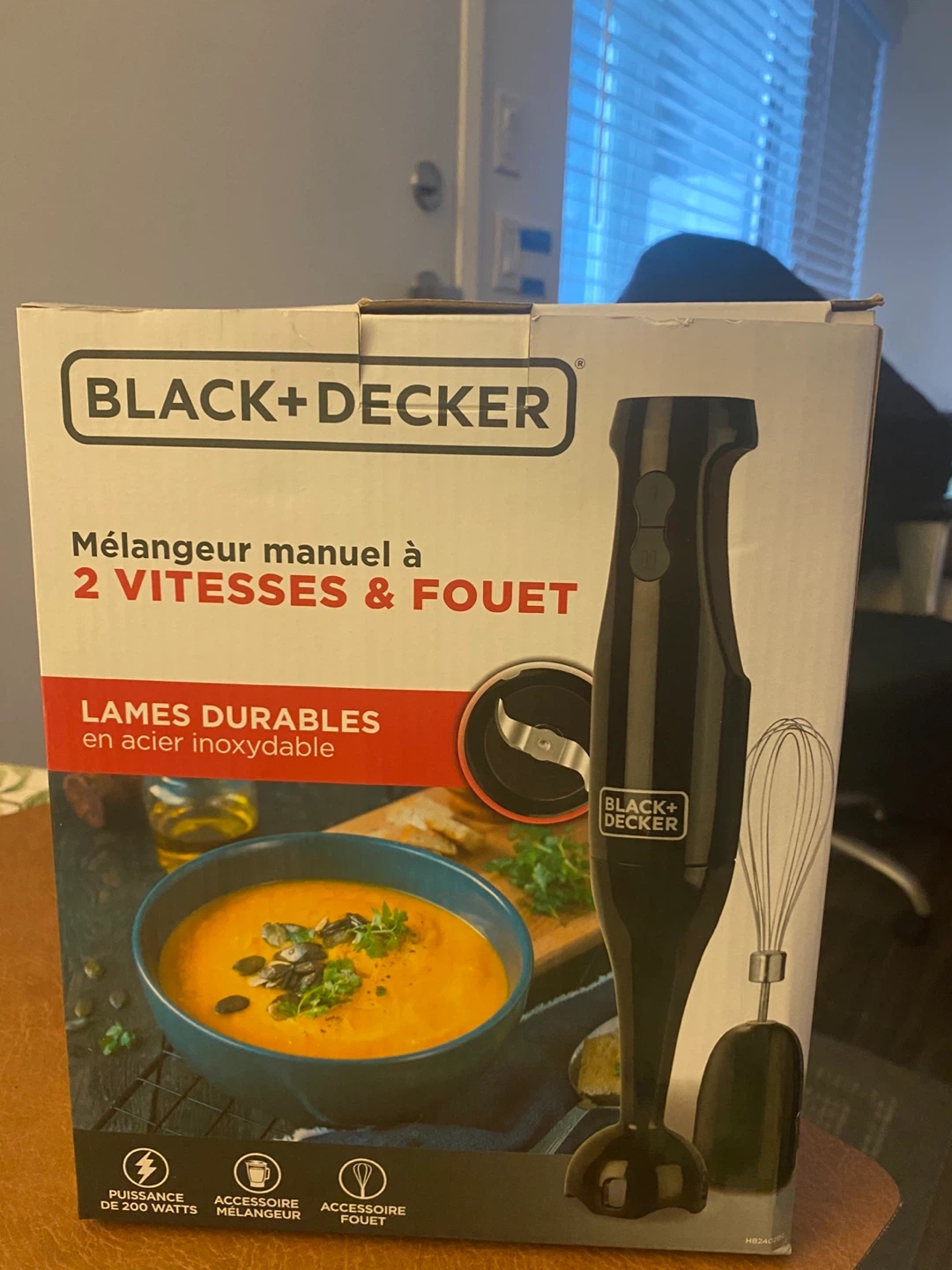BNIB- Black+Decker 2-Speed Hand Blender with Whisk Attachment
