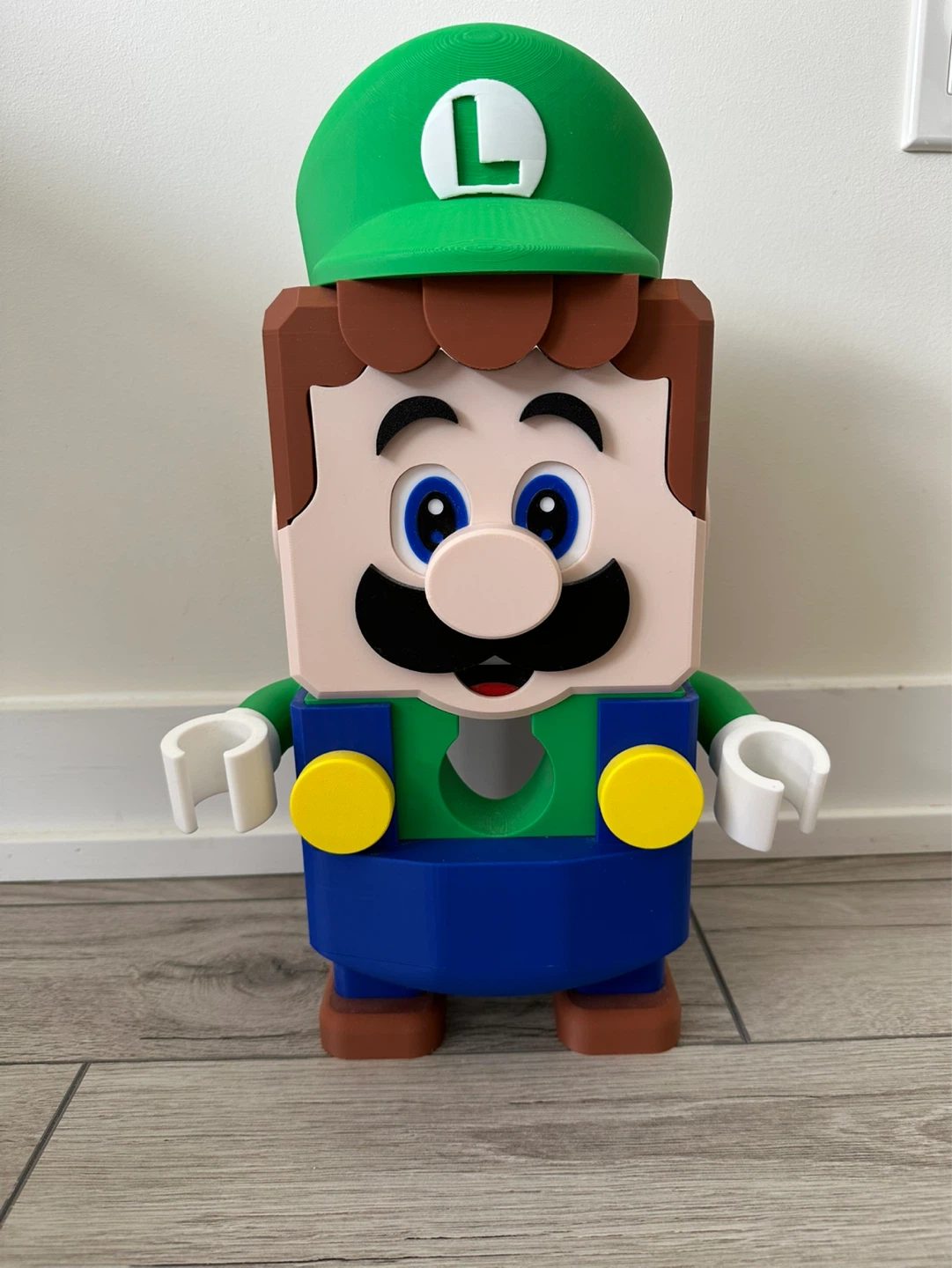 3D print Luigi Tissue Box Holder
