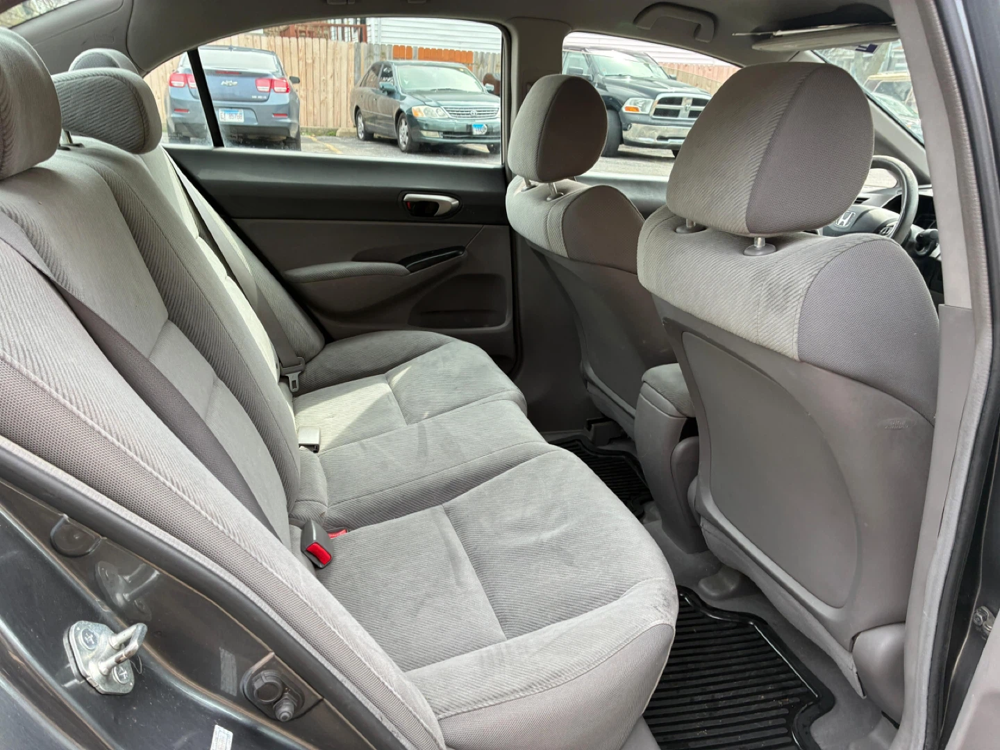 2010 Honda Civic Sedan con 126 mil millas - photo 5