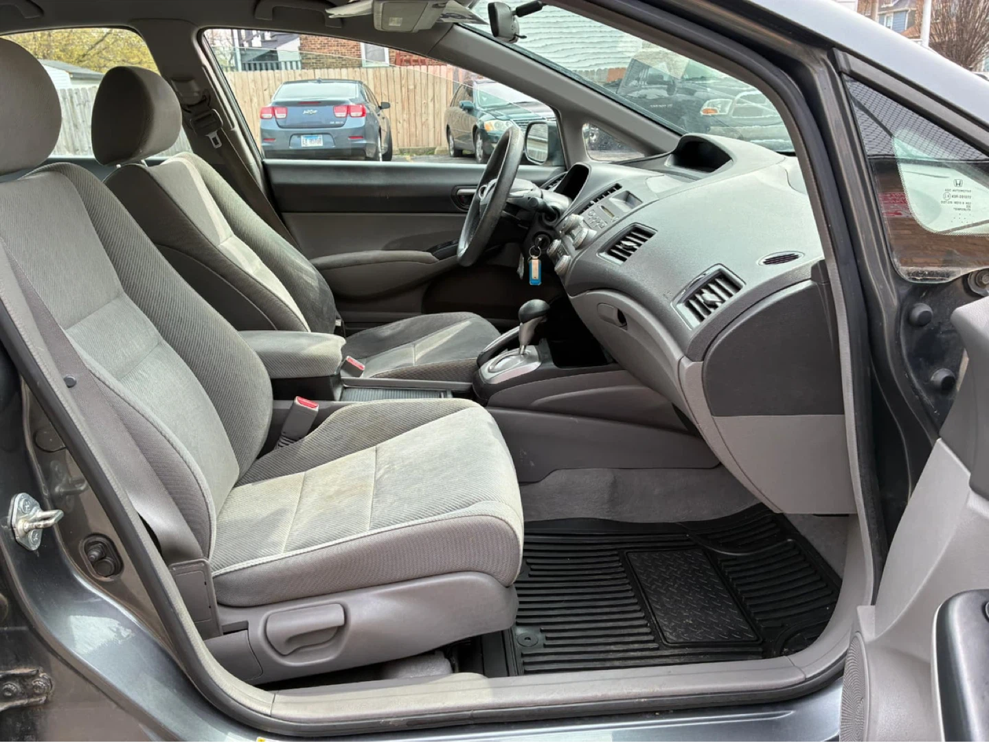 2010 Honda Civic Sedan con 126 mil millas - photo 4