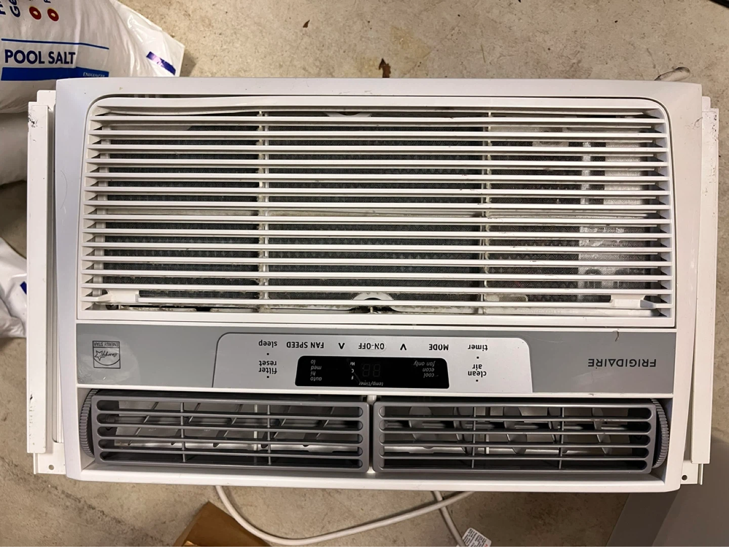 Fridgedaire Window Air Conditioner FFRE0633S1