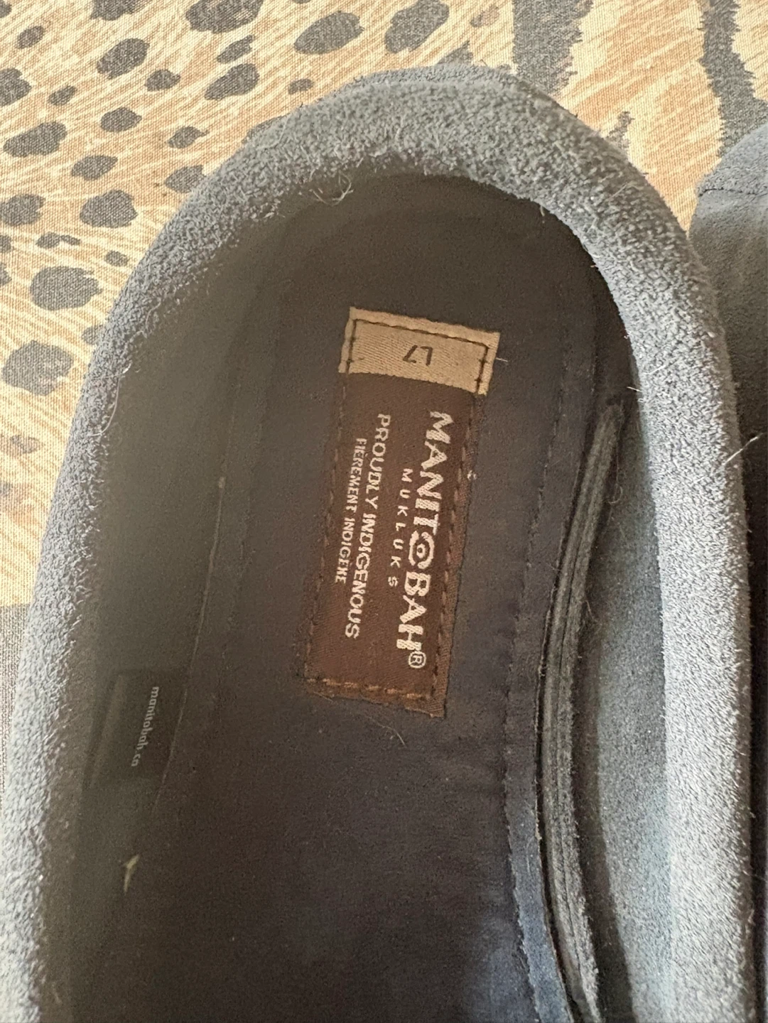 Manitobah Mukluks Suede Moccasins - Size L7 - photo 3