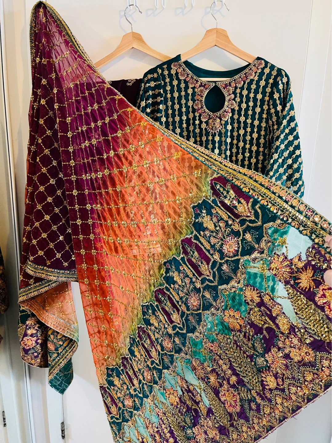 Baroque 3pc new - photo 3