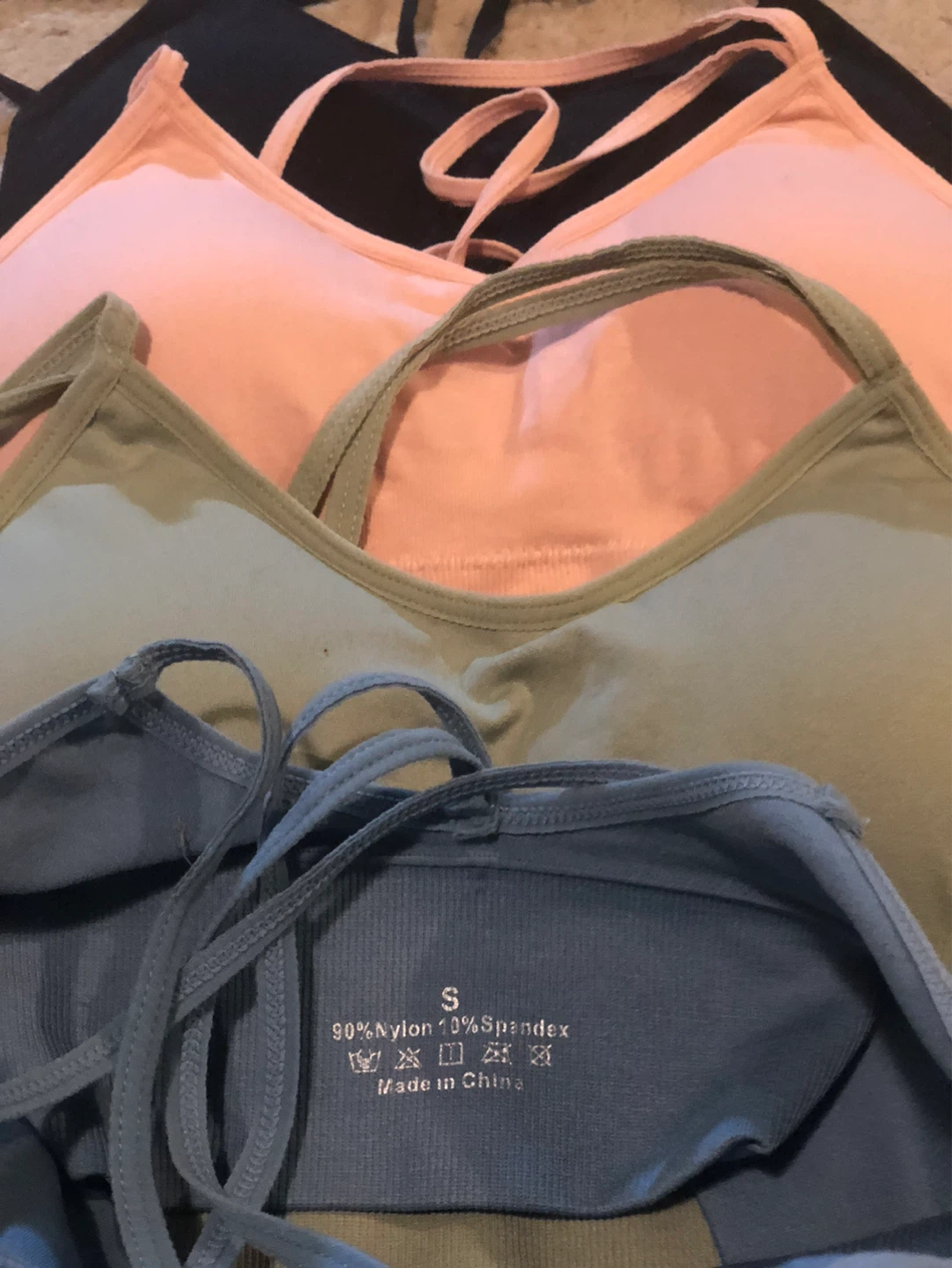 Set of 4 Women's Sports Bras - Blue, Green, Pink, Black - photo 2