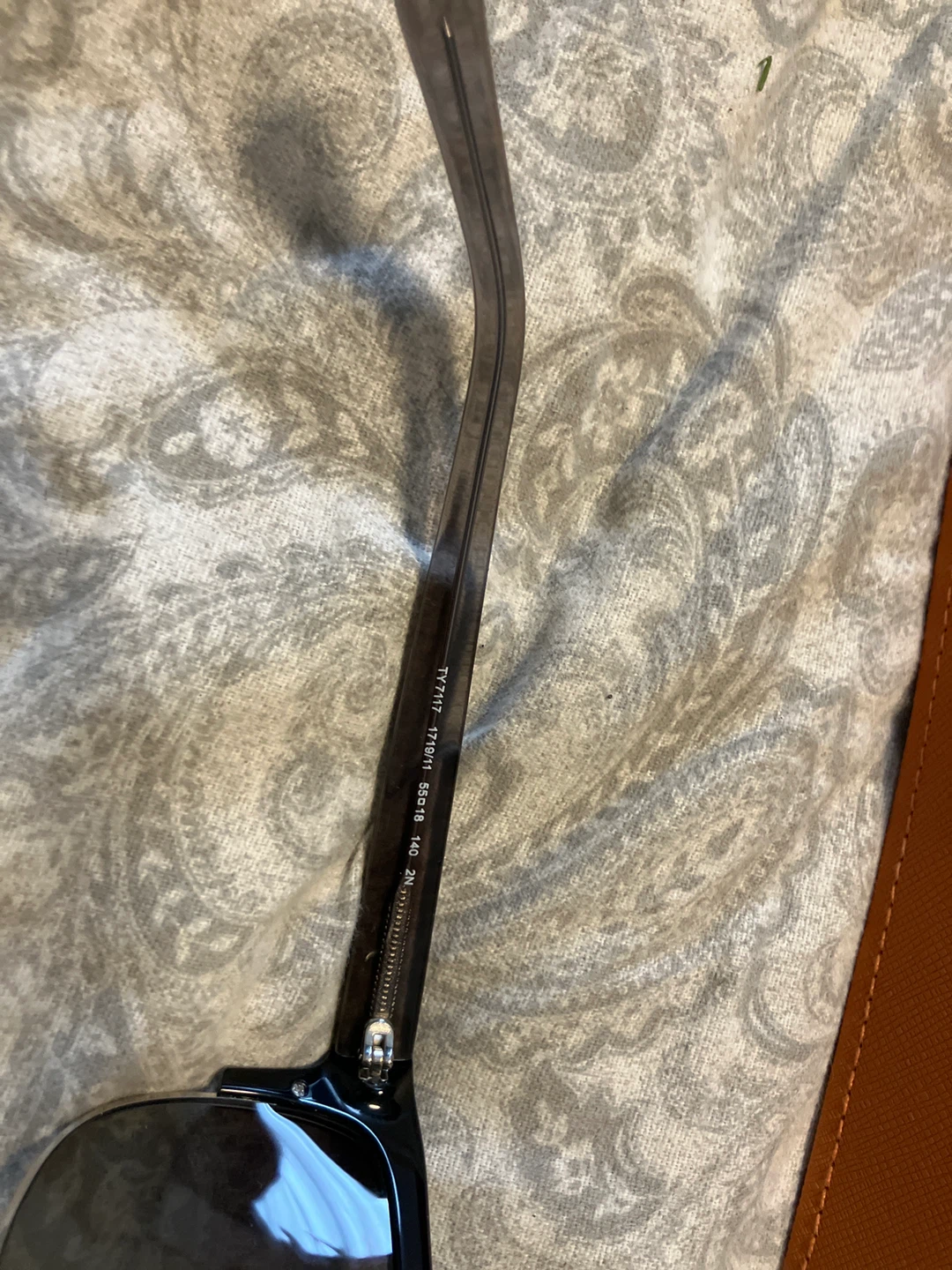 Tory Burch Sunglasses with Case and Pouch - photo 3