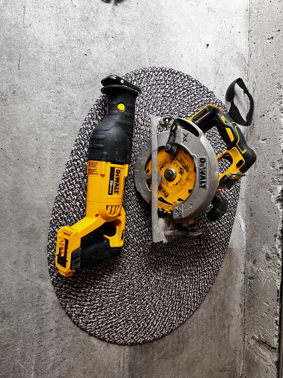 DeWalt Reciprocating Saw and Circular Saw Set