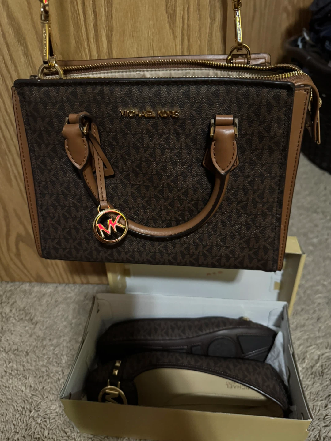 Michael Kors MK Signature Logo Satchel & Wallet Set - photo 2