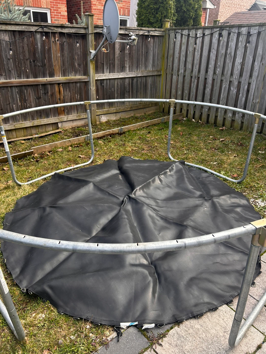 Trampoline