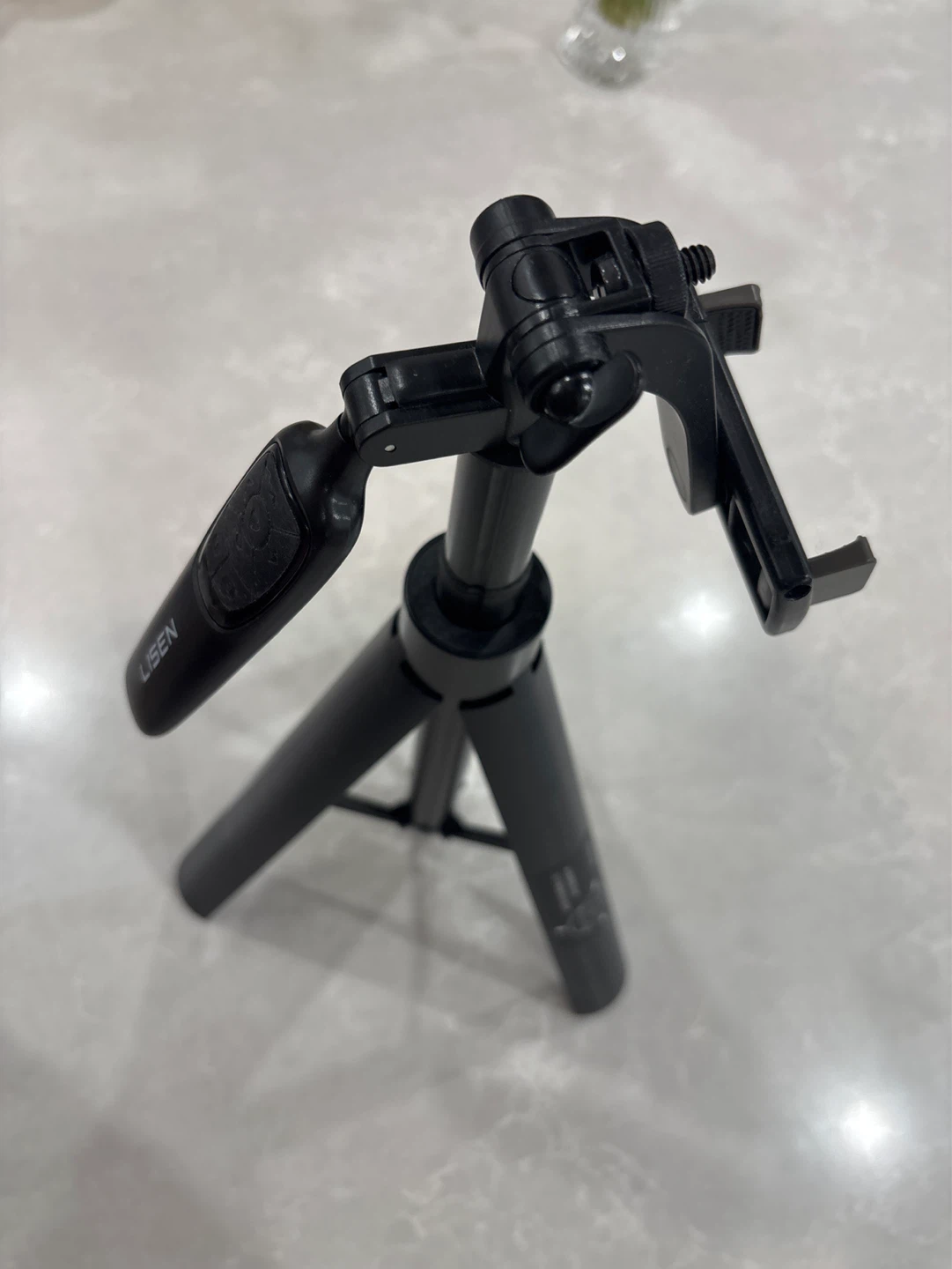 LISEN Selfie Stick with Tripod - photo 3