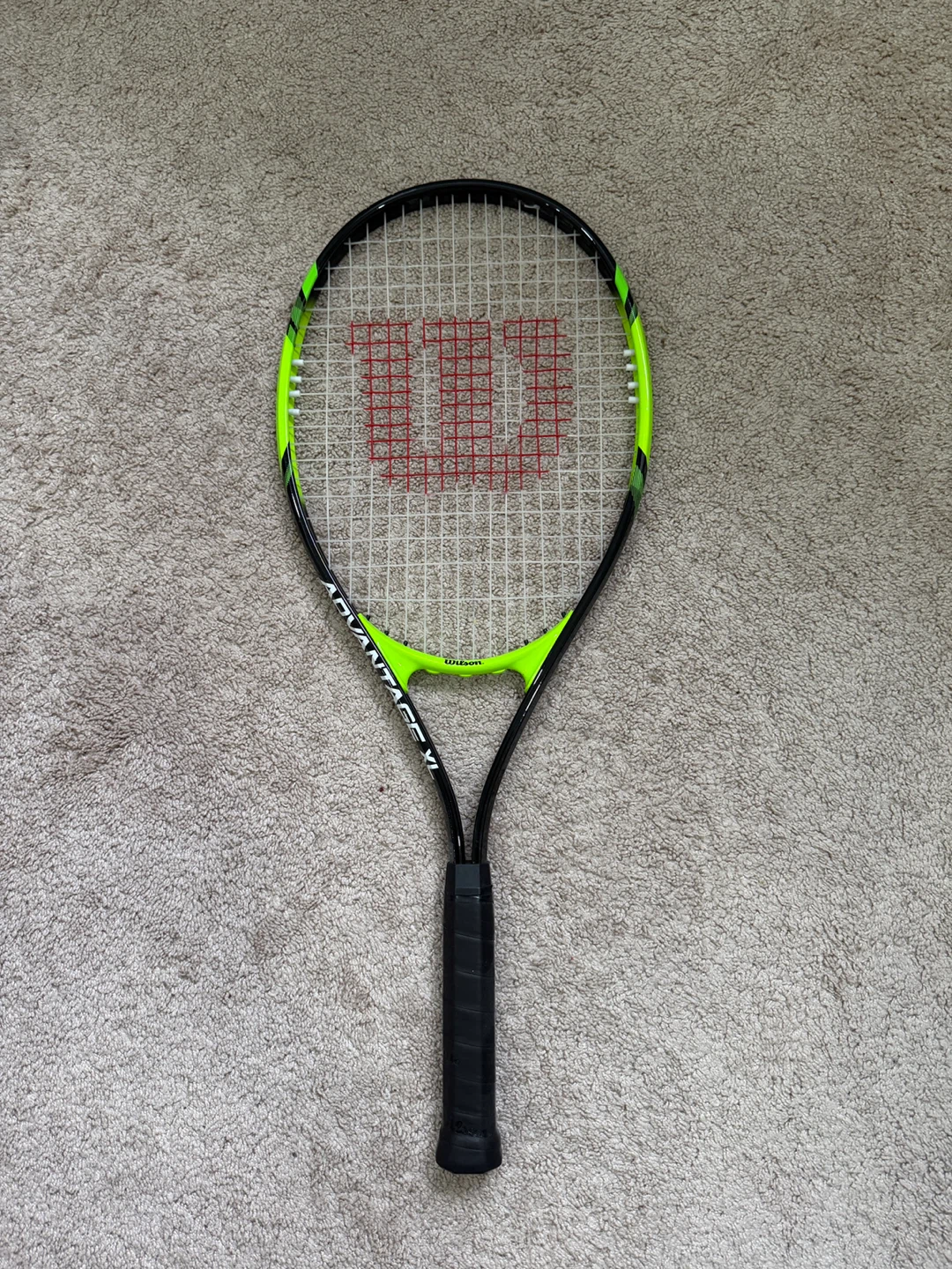 Wilson Advantage XL Tennis Raquet with free balls