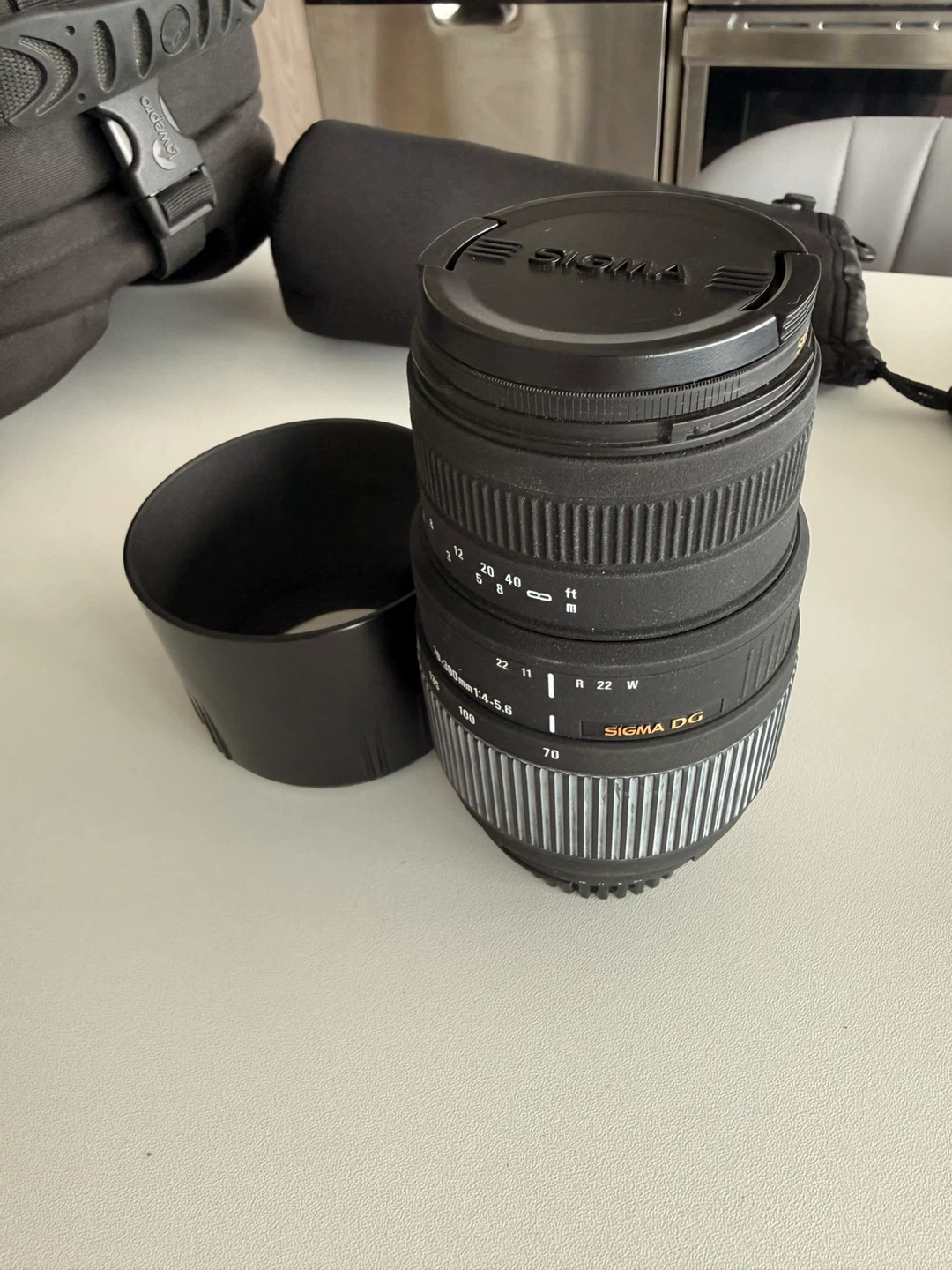 Nikon D300 Pro Bundle - 2 Lenses, Flash & Bag - photo 4
