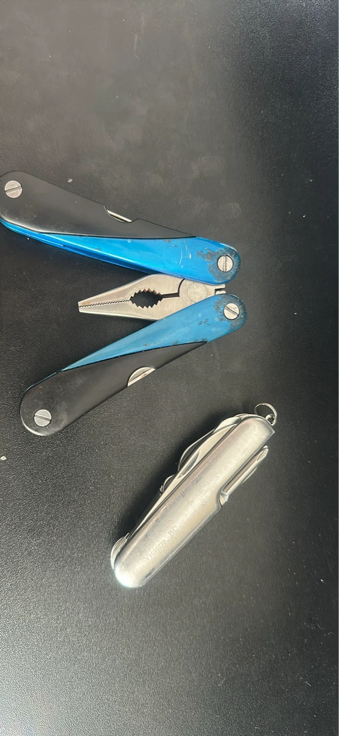 Multi-tool and Precision Screwdriver Set