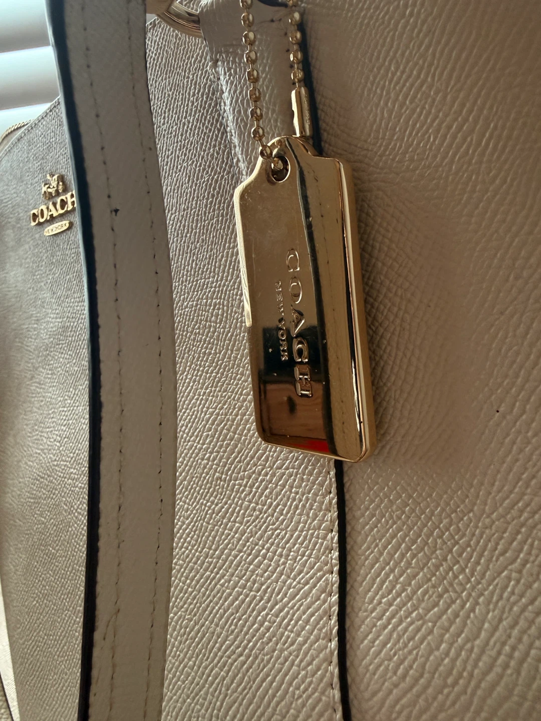 Coach Beige Leather Tote Bag - photo 3