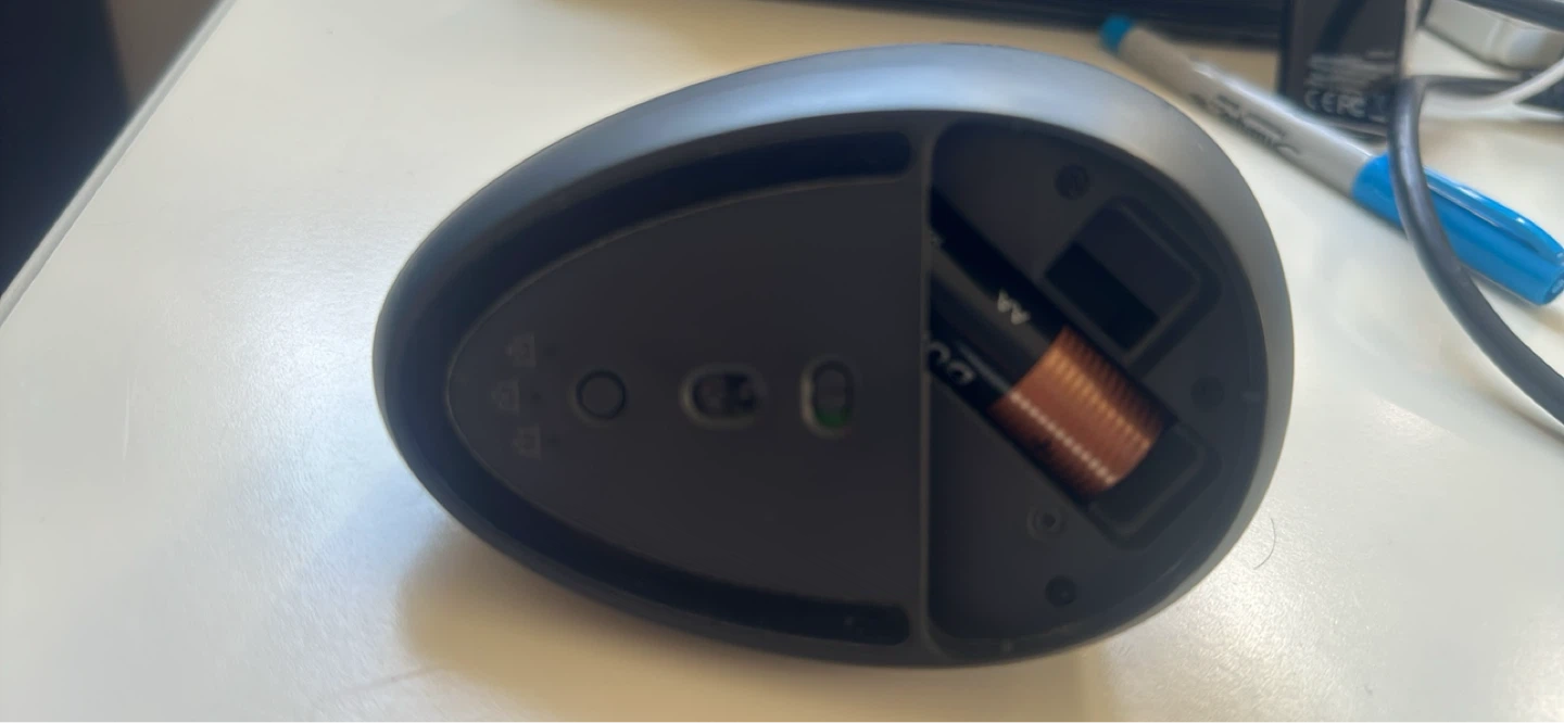 Logitech Vertical MX Master 3S Mouse - photo 4