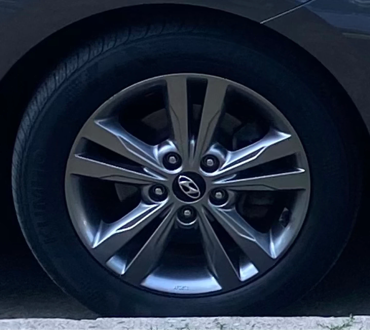 Set of 4 summer Tires on Rims. 205-55r16
