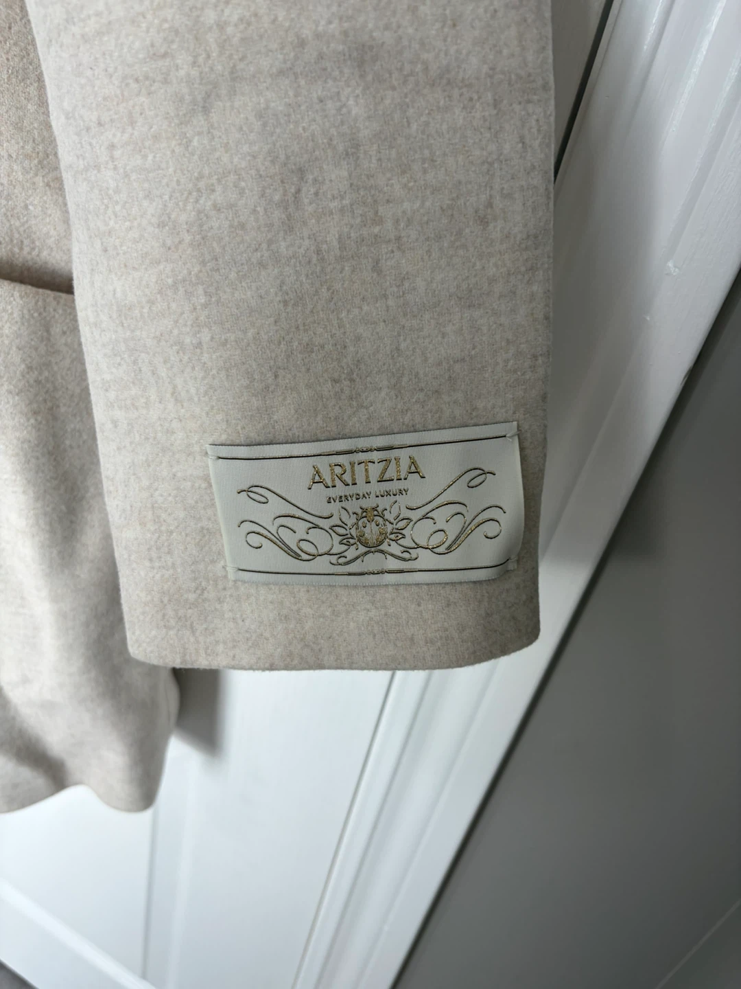 Aritzia Luxe Wool Cashmere Coat - photo 2