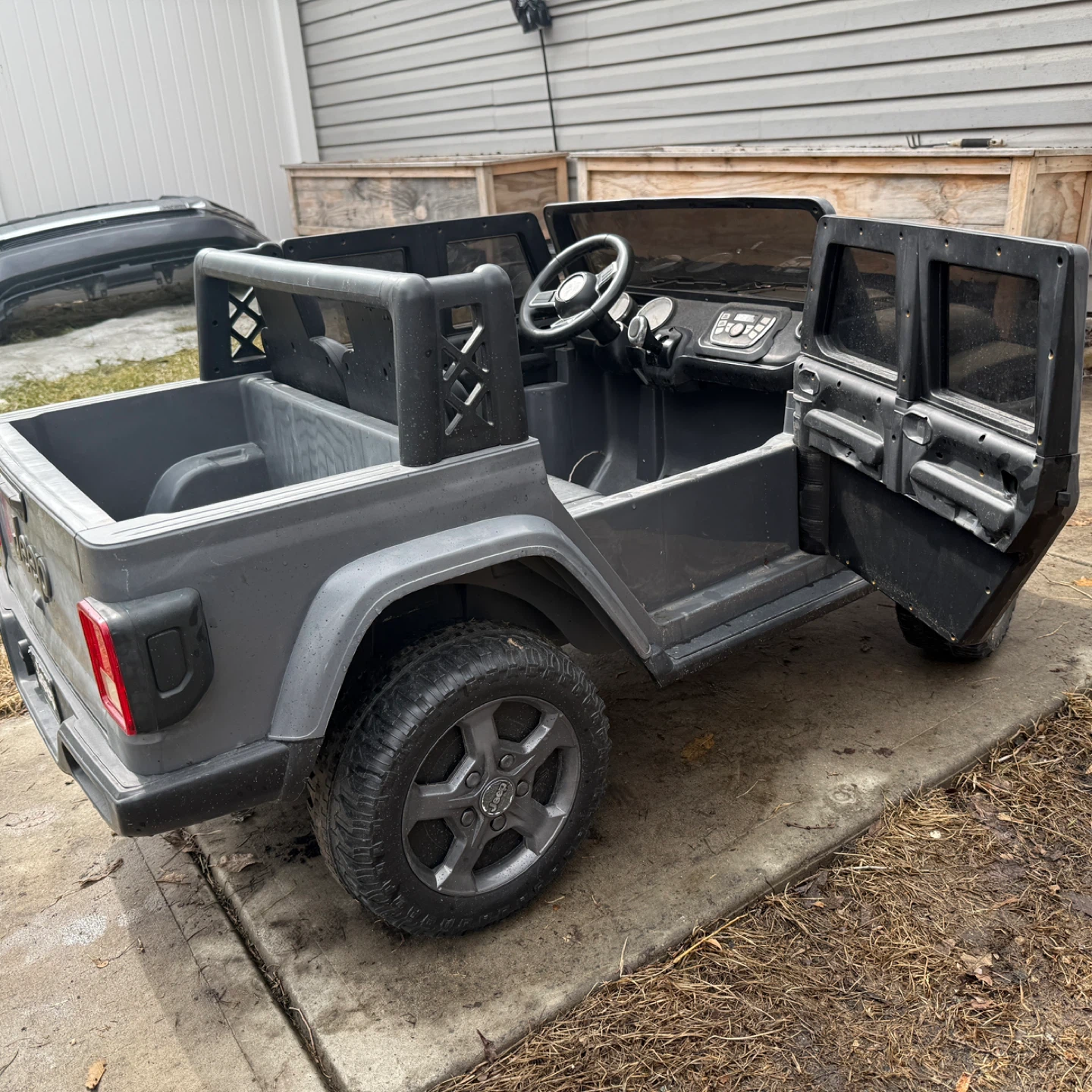 Jeep Ride-On Toy Car - photo 3