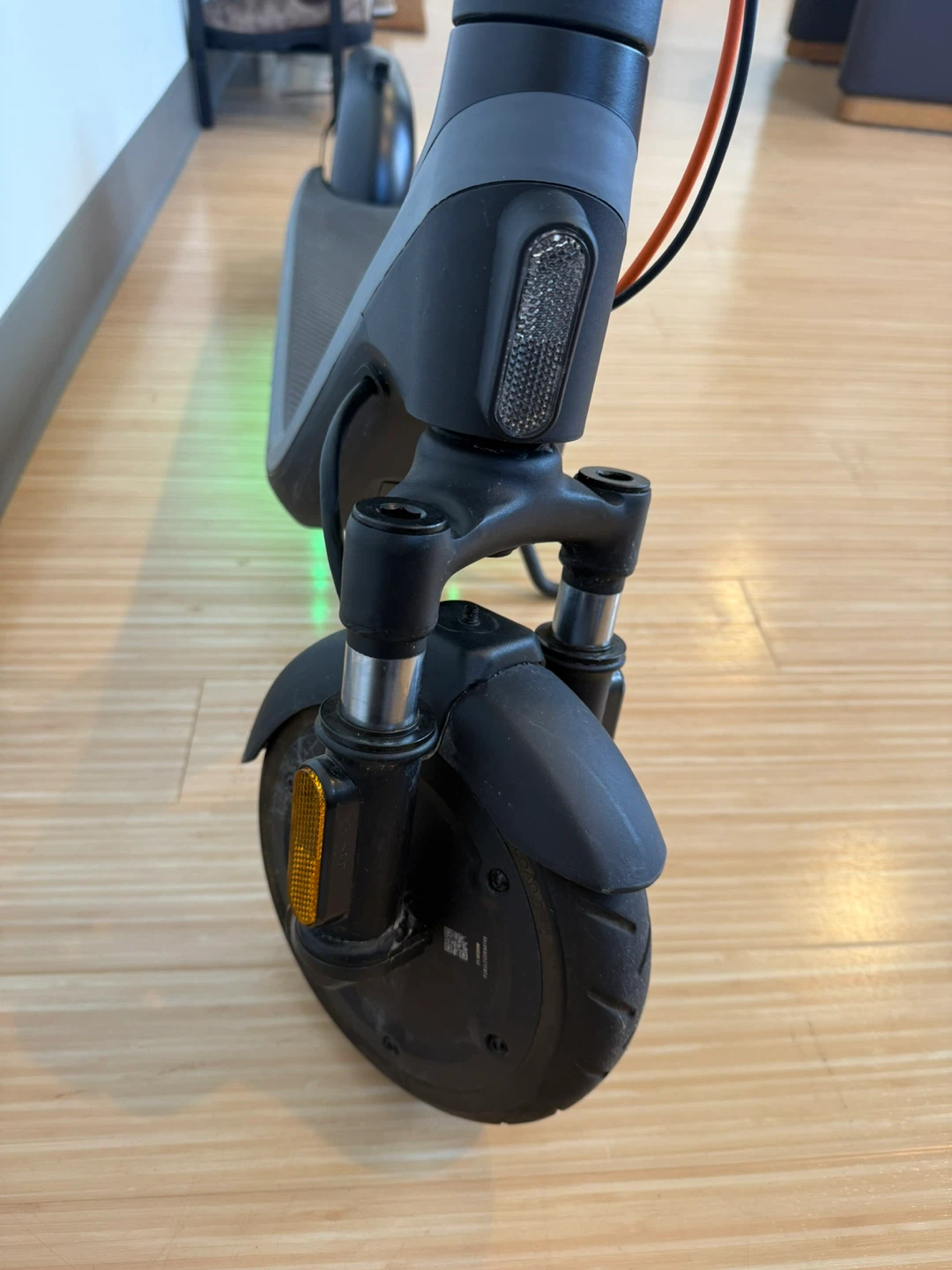Ninebot Kickscooter E2 Plus II Electric Scooter - photo 3