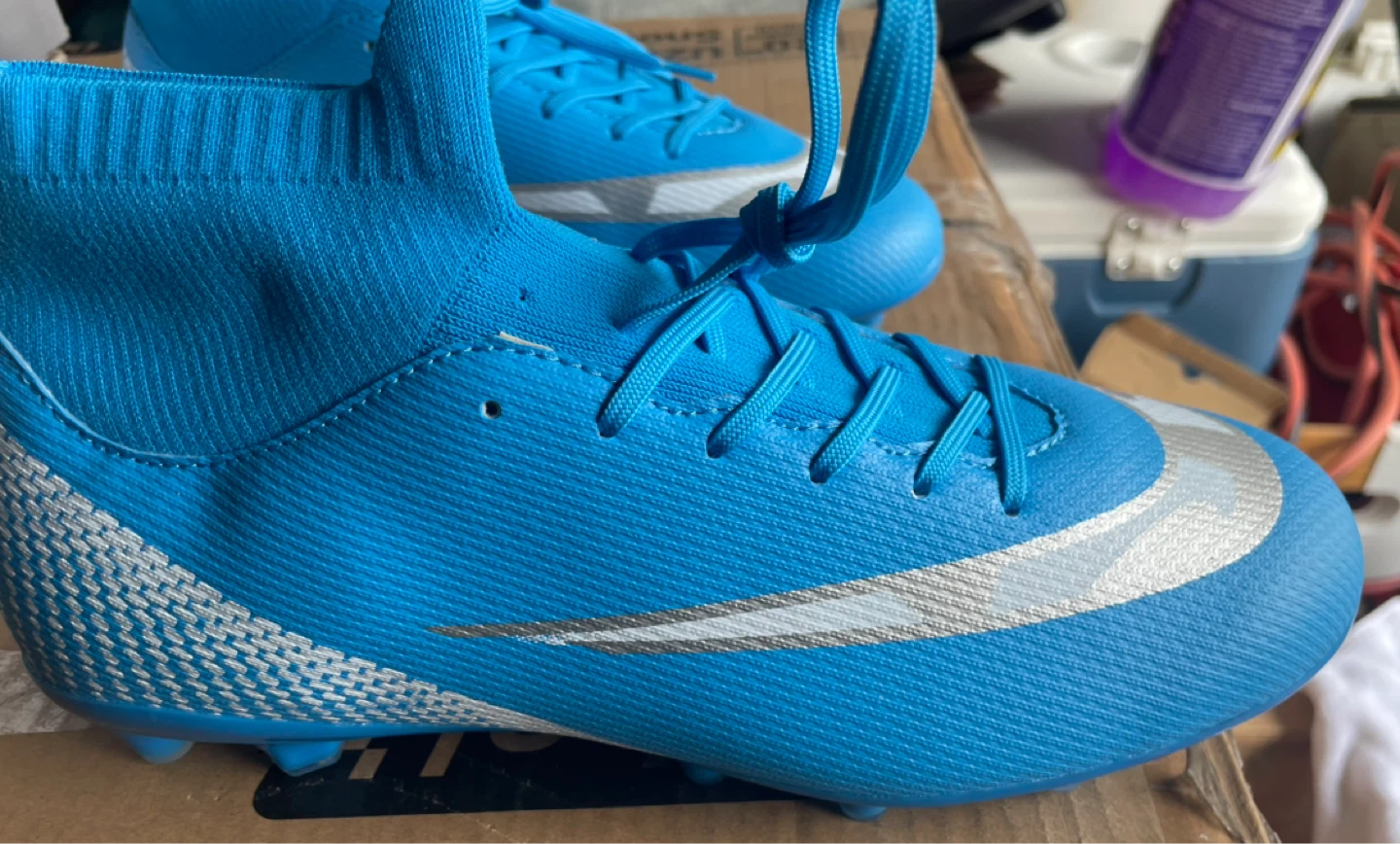 Kids Blue Soccer Cleats Size 40 - photo 2
