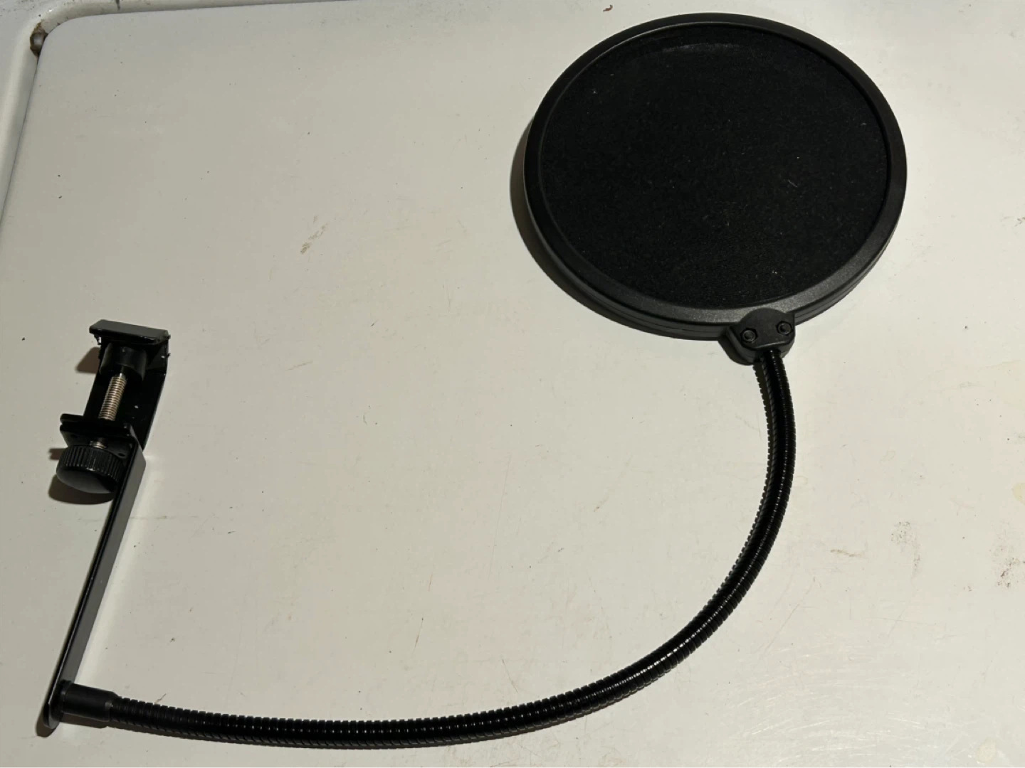 Black Pop Microphone Filter with Clamp