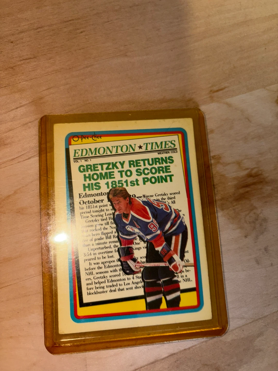 Wayne Gretzky hockey card