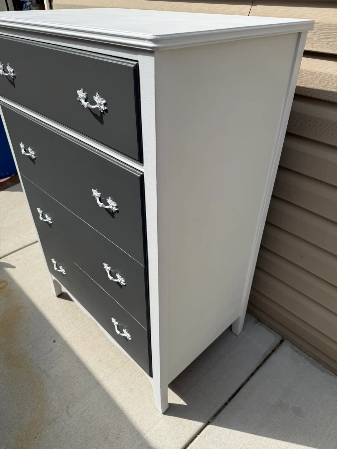 Wooden Gray and White 5-Drawer Dresser - photo 3