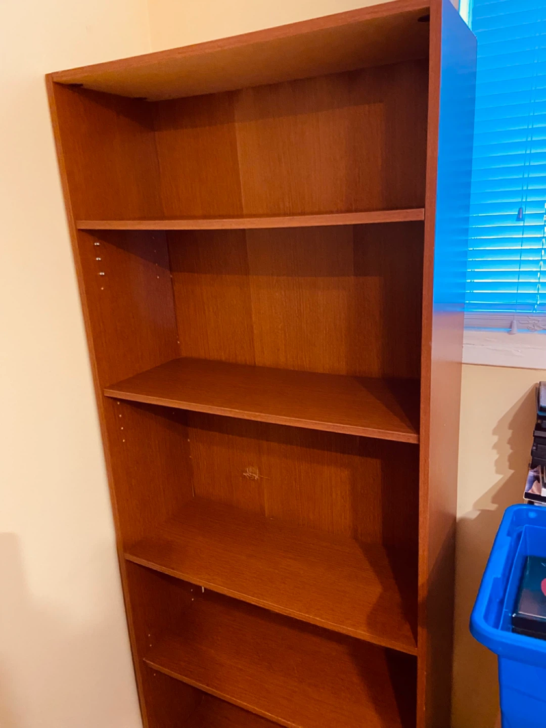 Wooden Bookshelf - photo 4