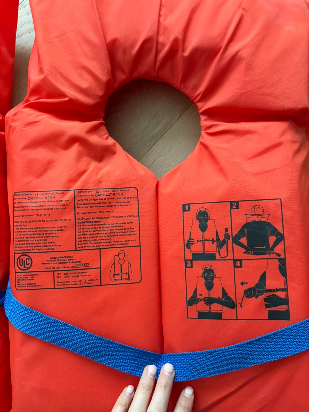 Two life jackets - photo 2
