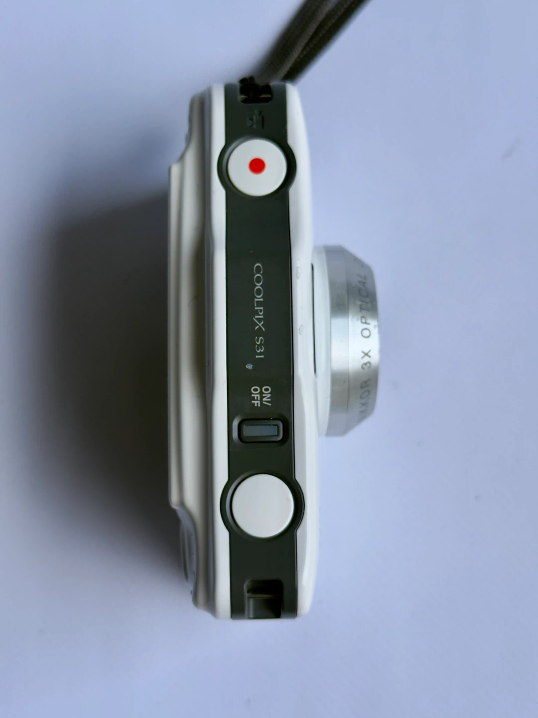 Nikon COOLPIX S31 White waterproof Digital Camera - photo 3