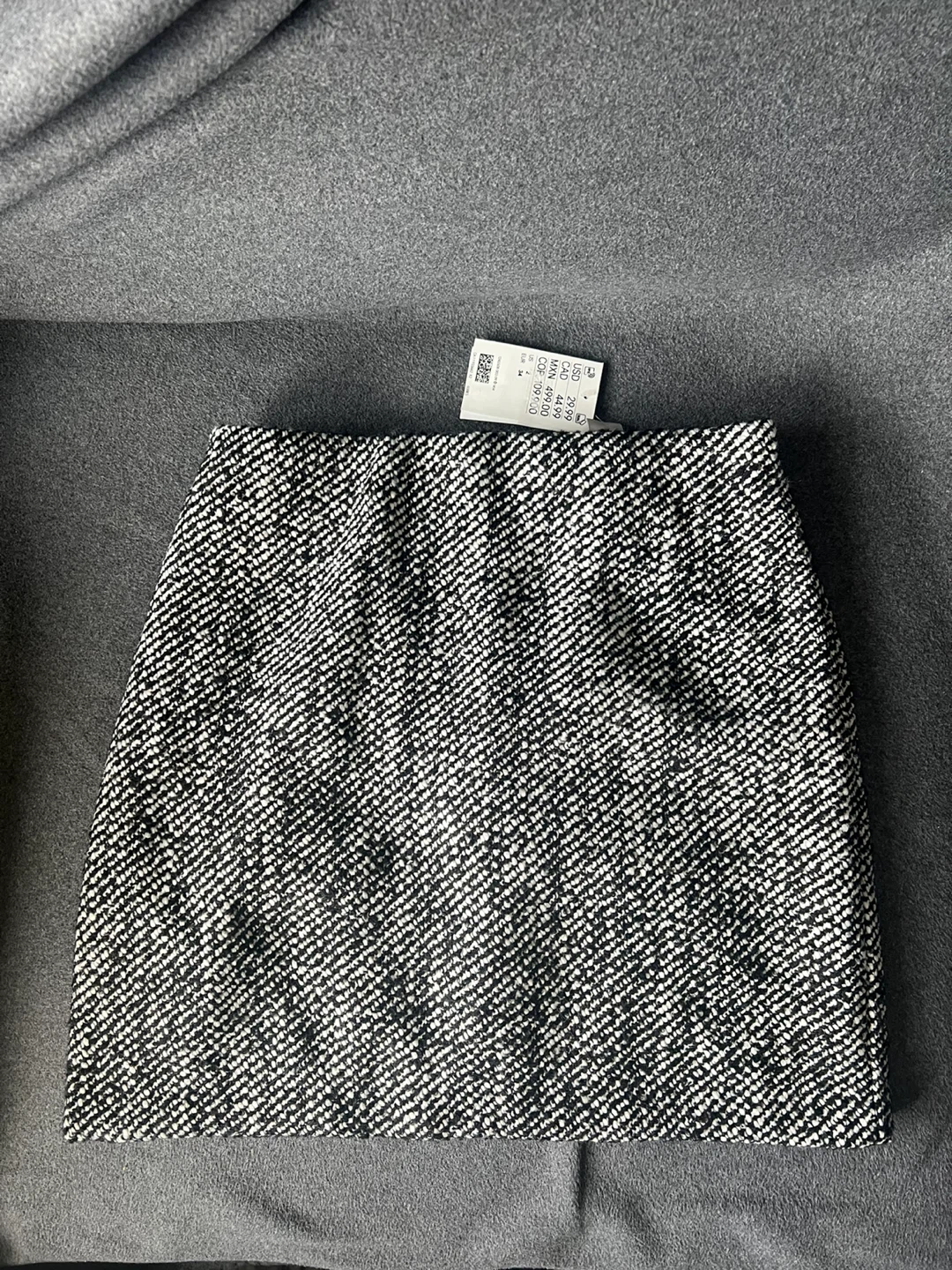 H&M Black & White Tweed Mini Skirt