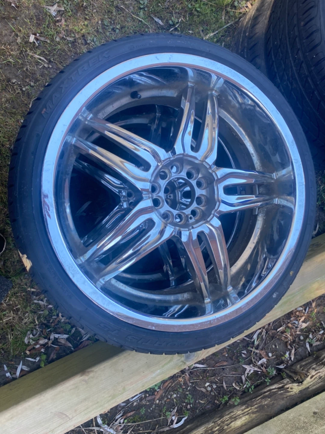 Set of 4 Chrome Rims and Tires - photo 3