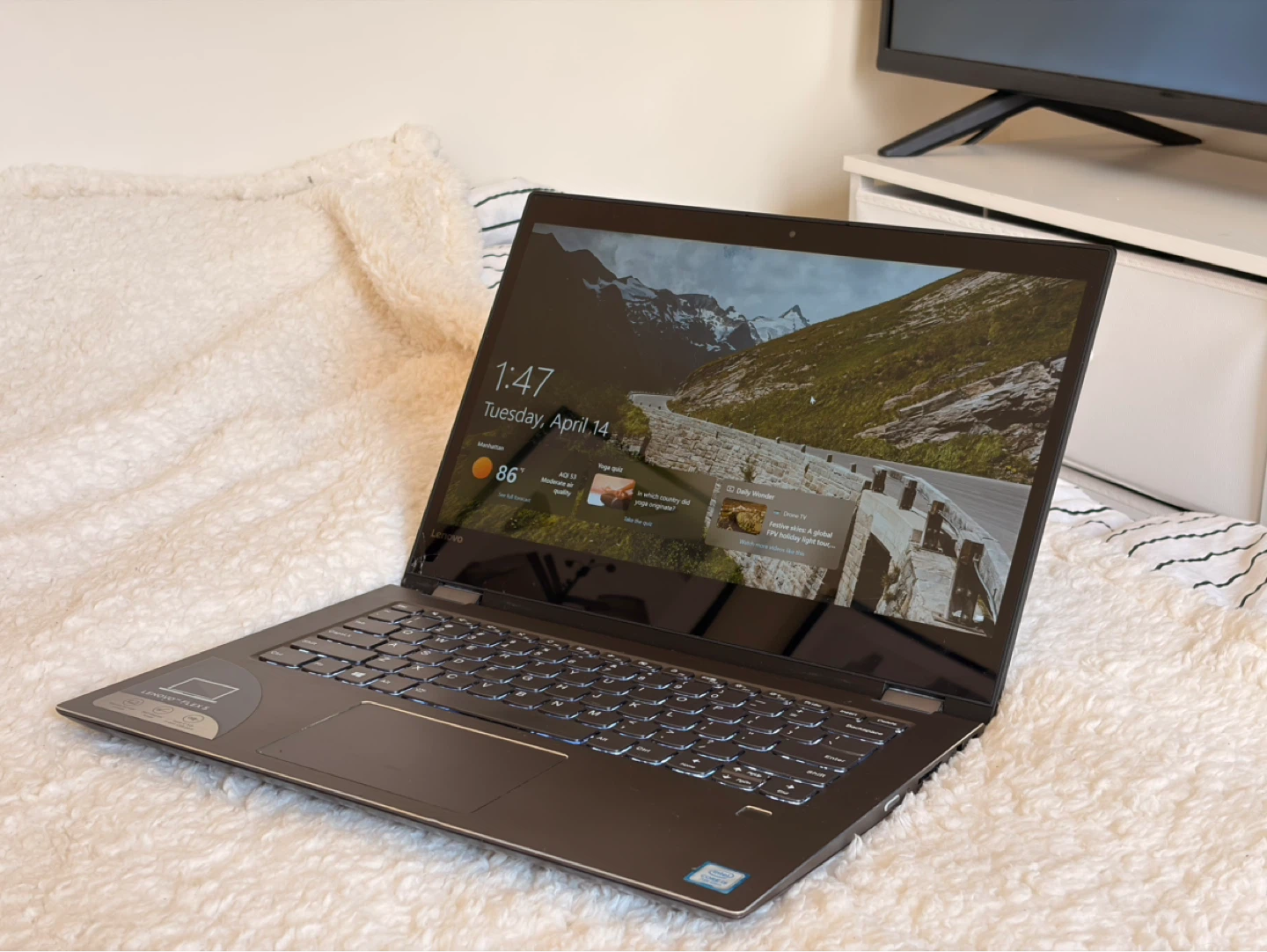 Lenovo Flex 5-1470 Laptop — i5-7th Gen / 8GB / 256GB