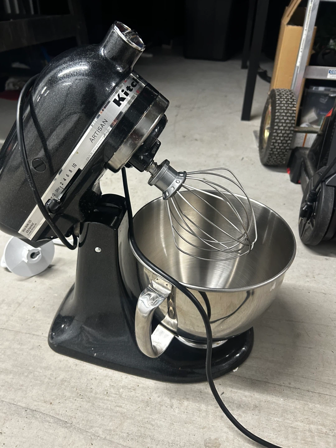 KitchenAid 5 Quart Tilt-head Stand Mixer - Black - photo 2