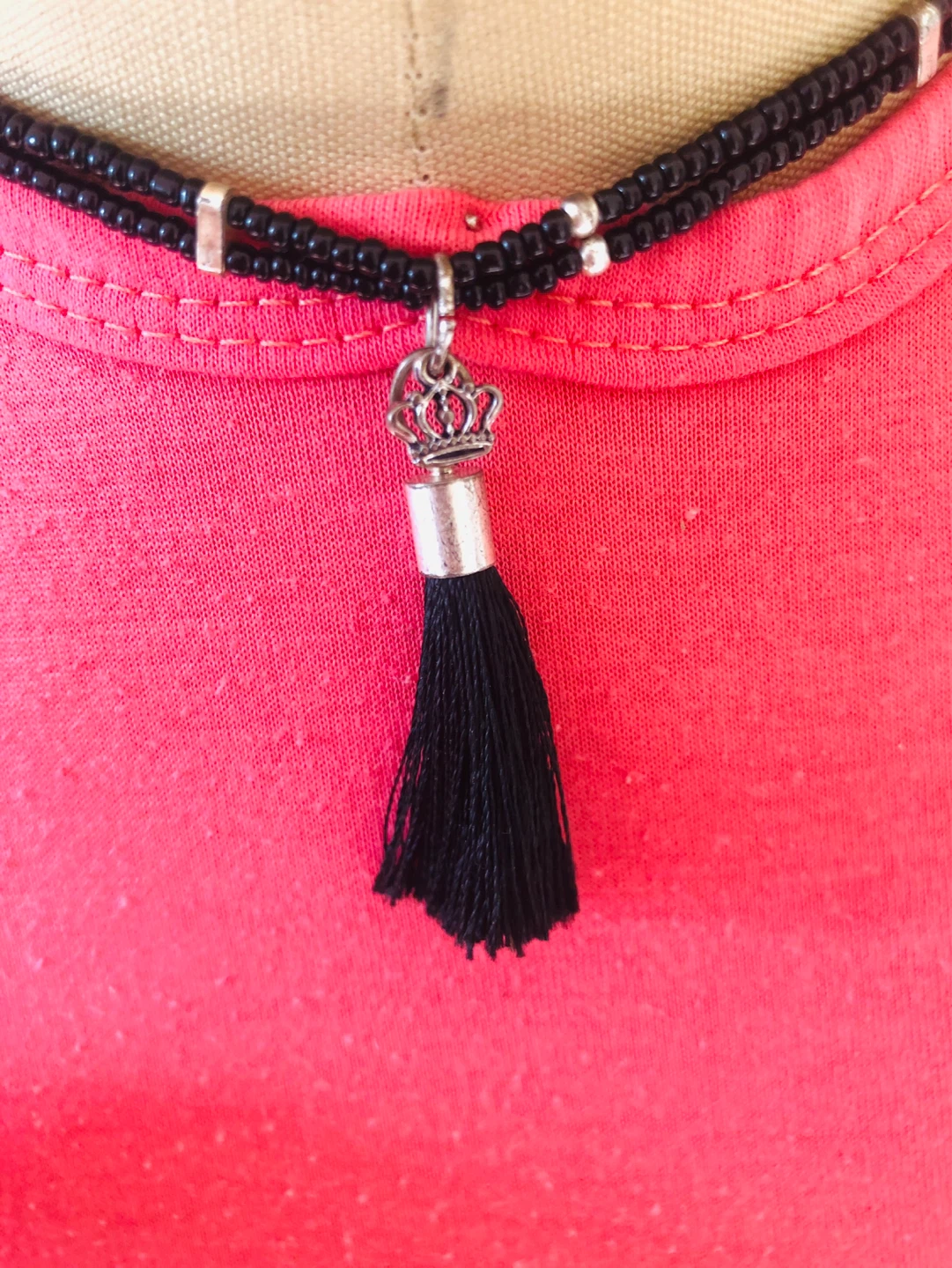 Stretchy Black Beaded Choker Necklace with Crown Tassel - photo 2