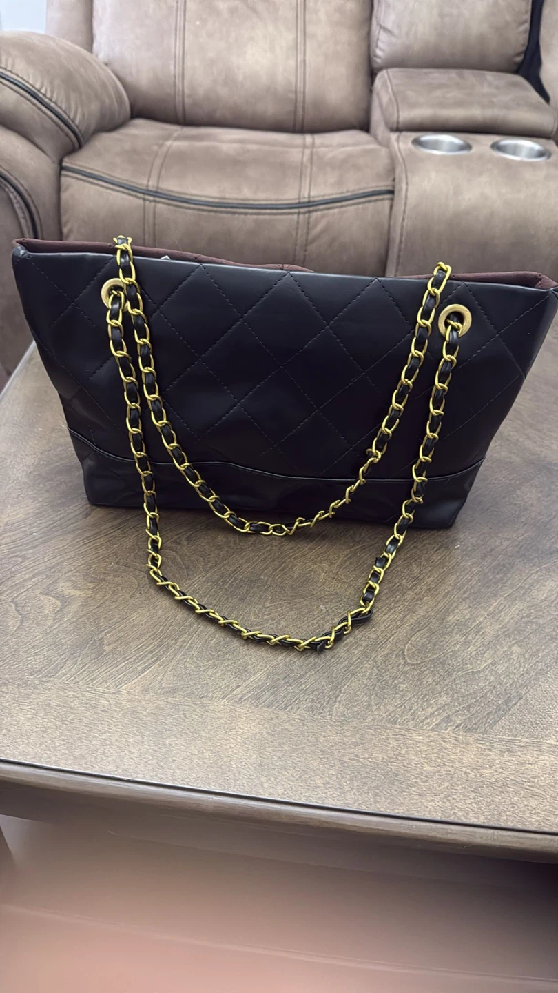 Chanel Quilted Tote Bag - photo 4