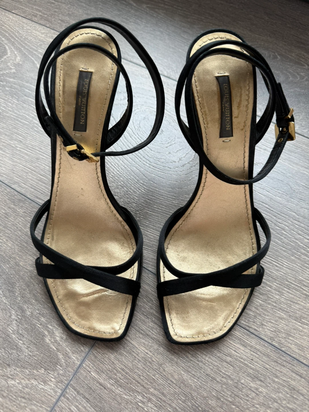 Authentic Louis Vuitton Black Heels Size 36.5 - photo 2