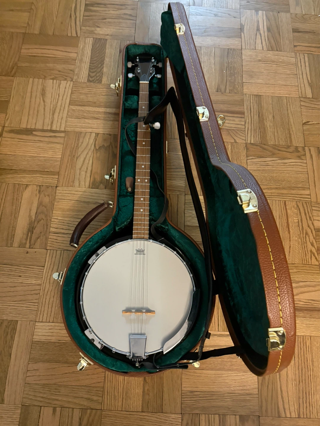 Banjo with Hard Case