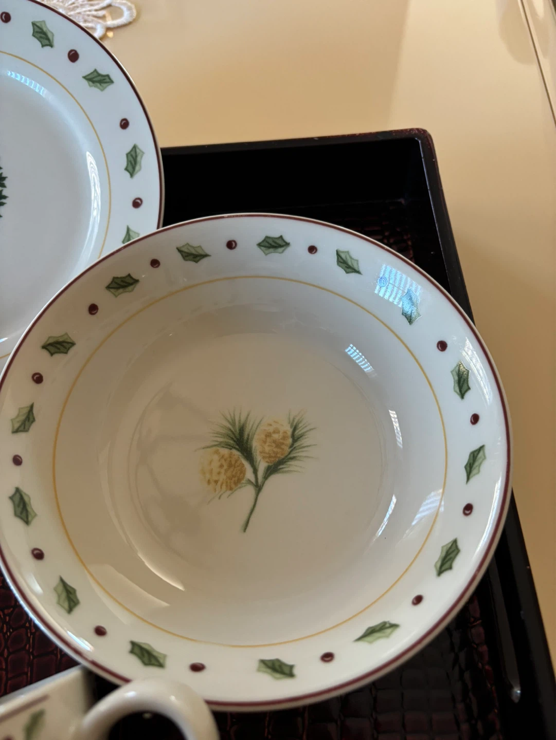 Christmas Themed Dinnerware Set - 4 Pieces - photo 3