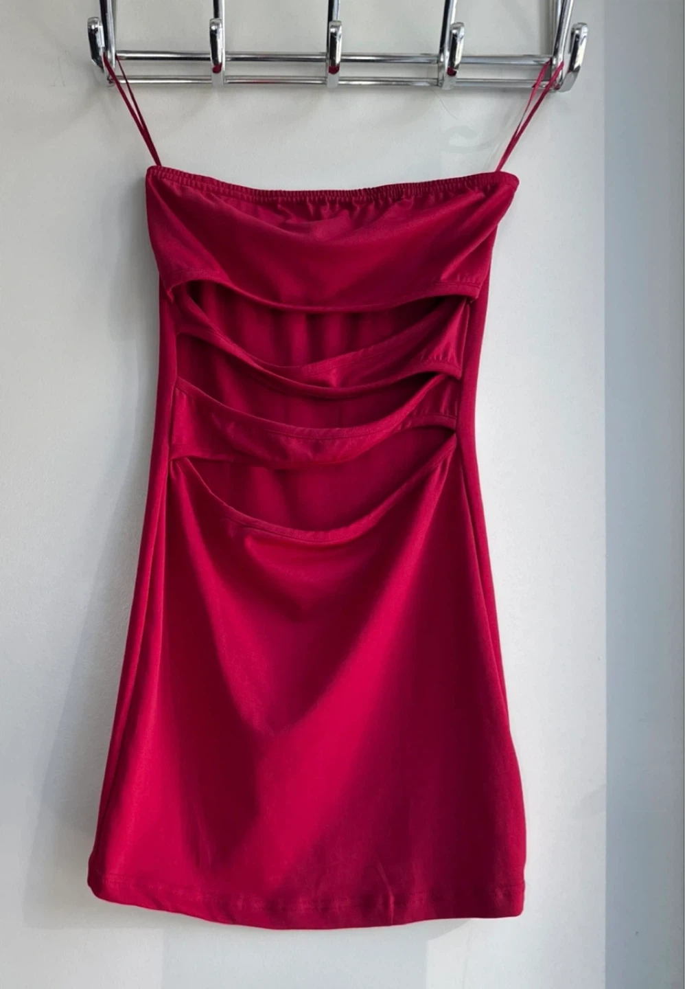 Strapless Ruched Cutout Mini Dress - photo 3
